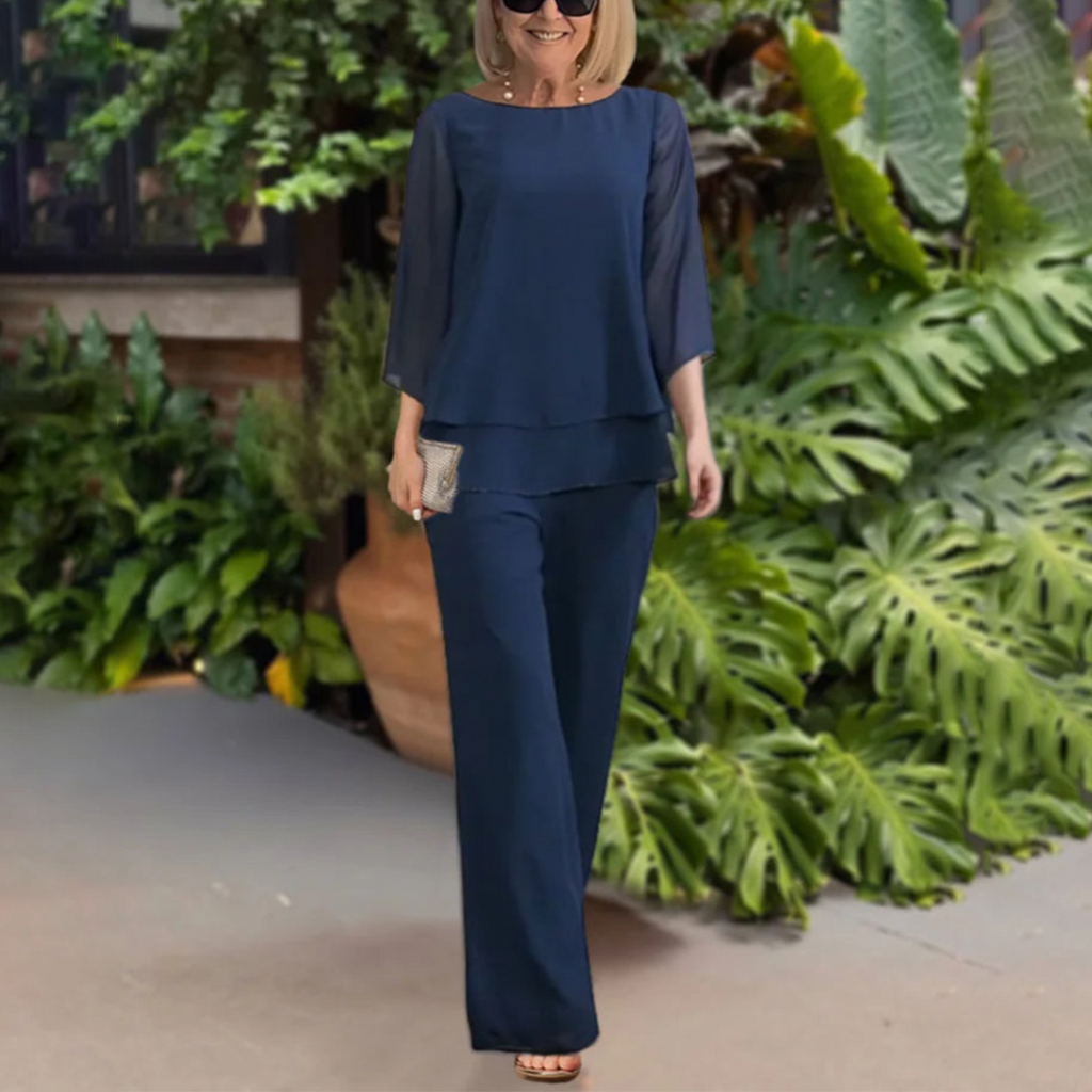 Florentine Women's Two-Piece Set – Sophisticated 3/4-Sleeve Top & Cozy Pants for Every Occasion