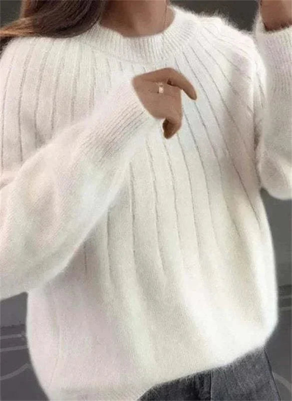Cormag Cashmere Sweater for Women – Gentle, Luxurious Sweater with a Classic Fit for Fall and Winter