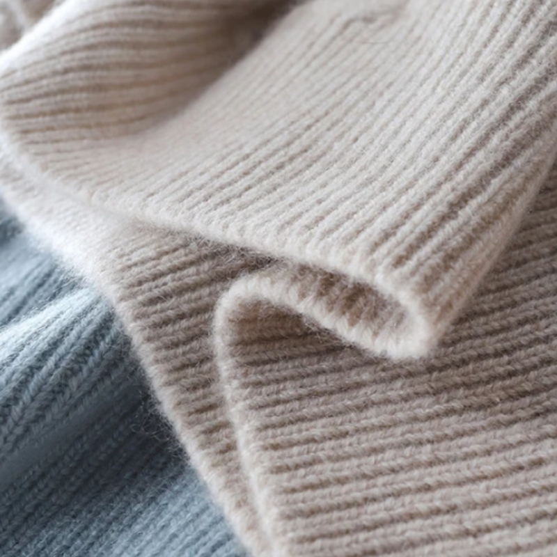 Ondine Women's Cashmere Sweater – Gentle Turtleneck, Luxurious 100% Cashmere & Refined Style