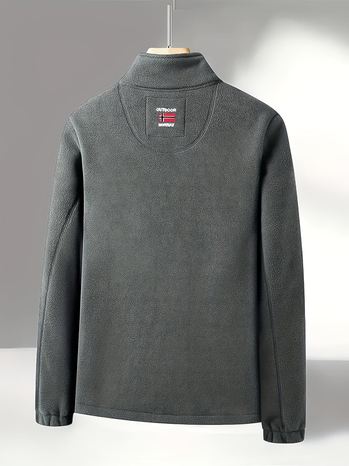 Halden Men's Outdoor Fleece Jacket – Gentle, Lightweight Warmth with a Protective Collar