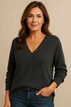 Grishilde Women's V-Neckline Cashmere Sweater – 100% Premium Cashmere in a Gentle, Insulating, Timeless Fit