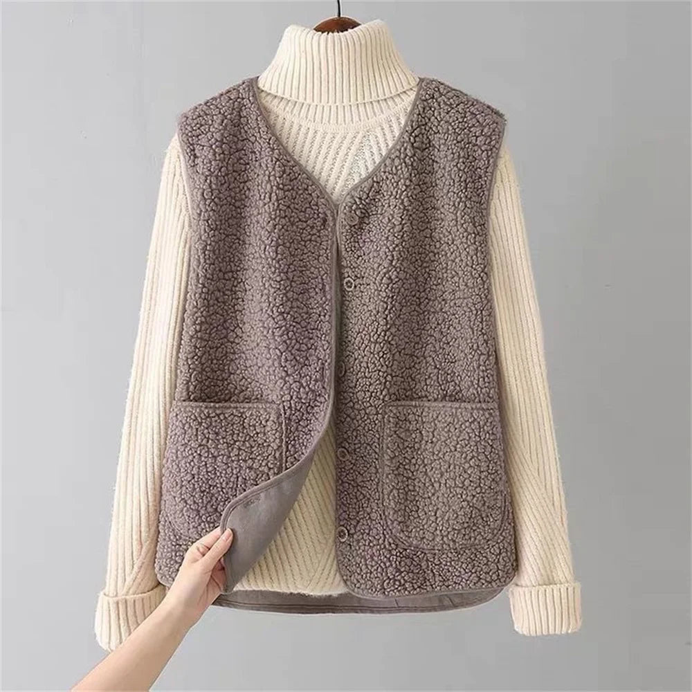 Oleander Women's Sleeveless Vest – Insulating Sherpa Shearling-Style Fabric, Lightweight & Casual