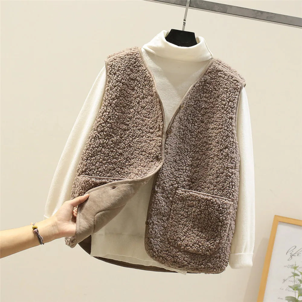 Oleander Women's Sleeveless Vest – Insulating Sherpa Shearling-Style Fabric, Lightweight & Casual