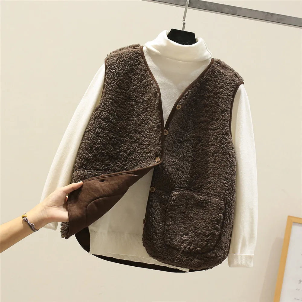 Oleander Women's Sleeveless Vest – Insulating Sherpa Shearling-Style Fabric, Lightweight & Casual