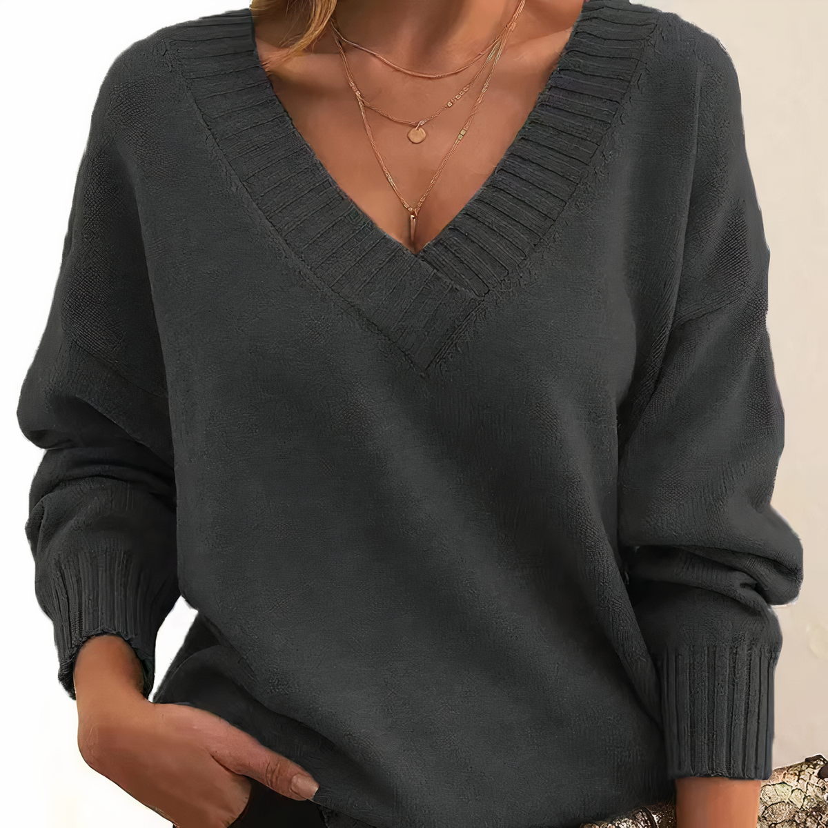 Grishilde Women's V-Neckline Cashmere Sweater – 100% Premium Cashmere in a Gentle, Insulating, Timeless Fit