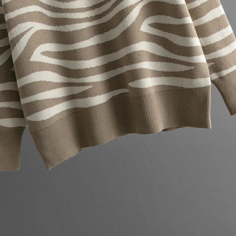 Marisenne Women's Cashmere Set – Chic Zebra-Print Design, Plush & Cozy