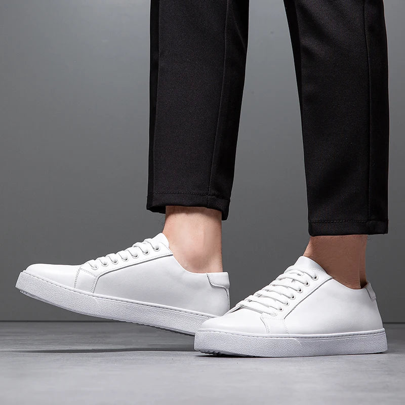 Solveig Men's Leather Sneakers – Sleek Genuine Leather Sneakers with a Cushioned Sole and Timeless Design