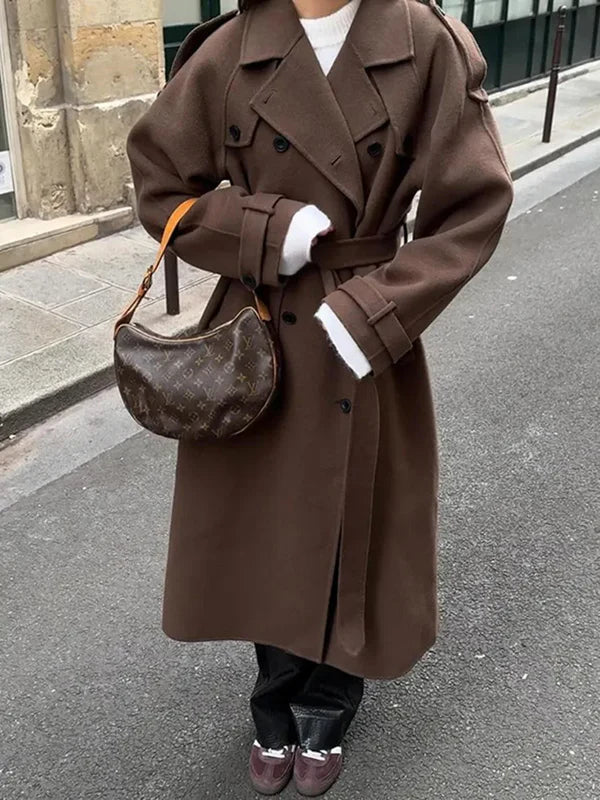 Isadora Women's Wool Coat – Refined, Insulating Coat with a Timeless Winter Style
