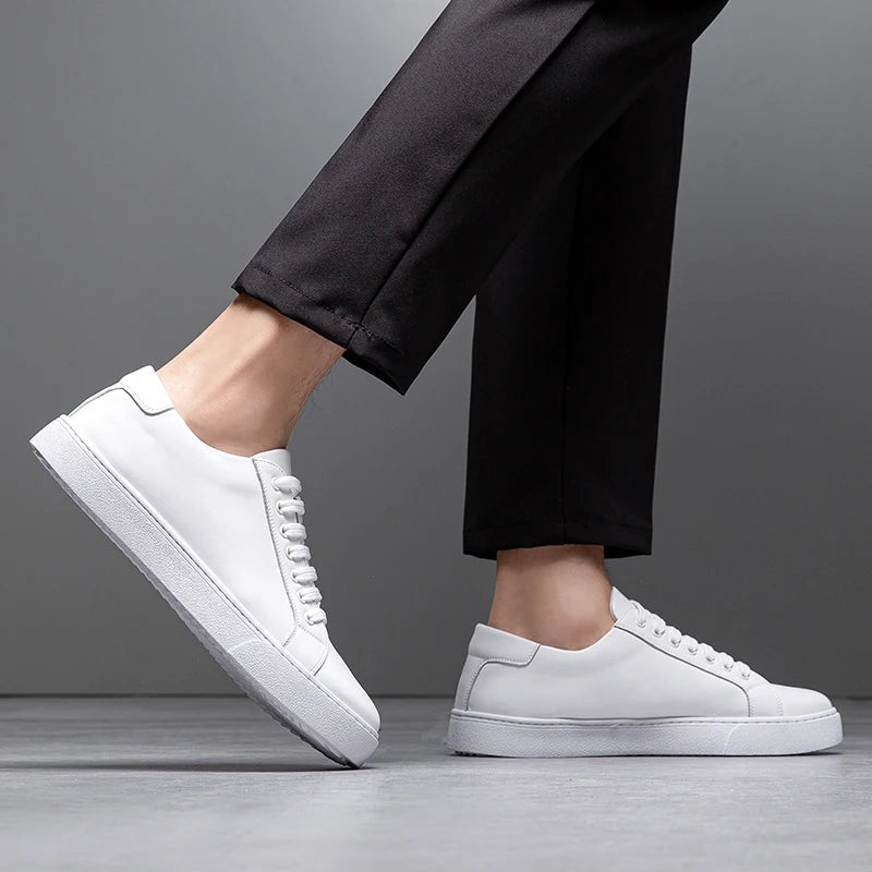 Solveig Men's Leather Sneakers – Sleek Genuine Leather Sneakers with a Cushioned Sole and Timeless Design