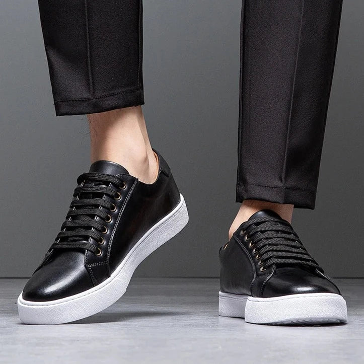 Solveig Men's Leather Sneakers – Sleek Genuine Leather Sneakers with a Cushioned Sole and Timeless Design