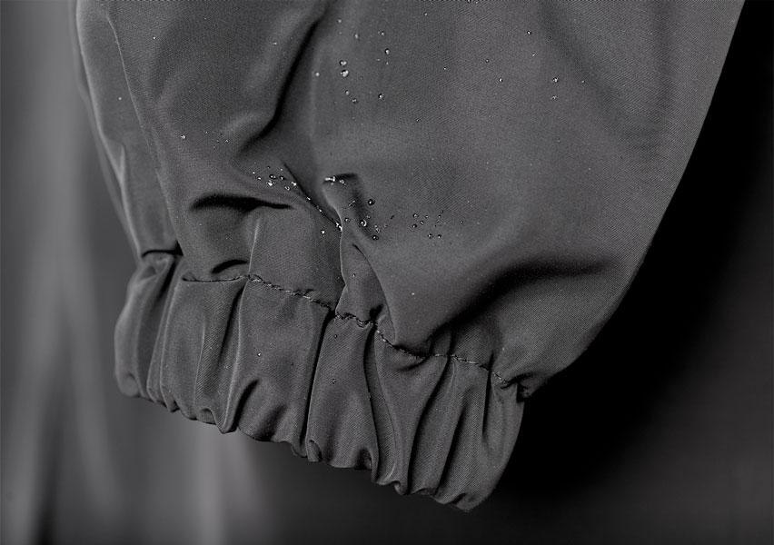 Winnifred Women's Raincoat – Urban Waterproof with Oversized Breathable Hood