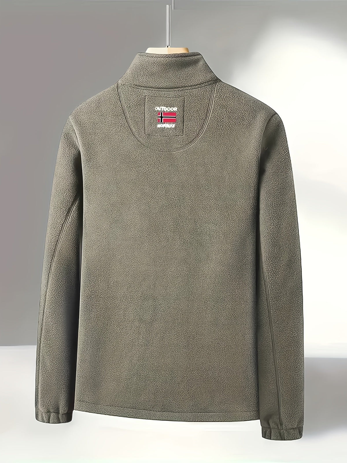 Halden Men's Outdoor Fleece Jacket – Gentle, Lightweight Warmth with a Protective Collar