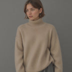 Torvald Women's Oversized Cashmere Turtleneck Sweater – Gentle, Insulating & Sophisticated