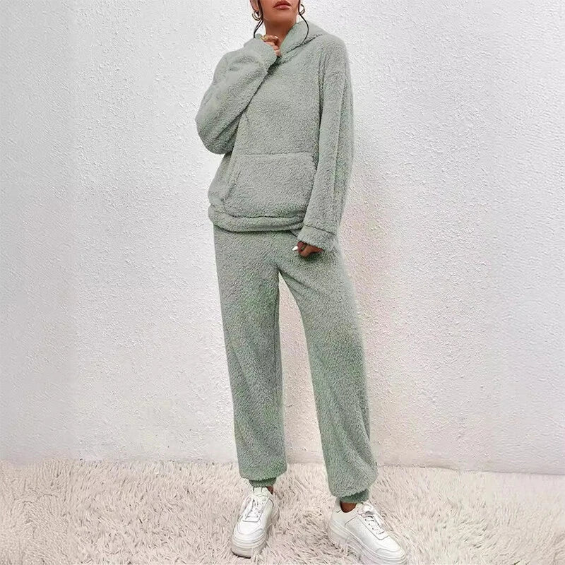Torvald Women's Set – Gentle Fleece Pajamas with Hood & Relaxed Pants for Winter