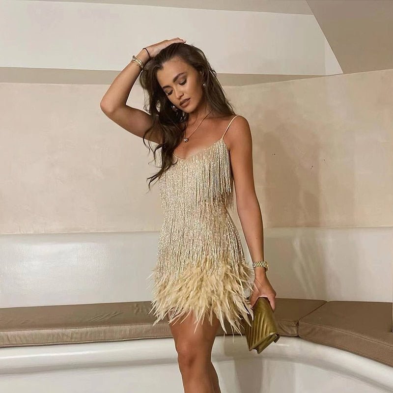 Belphoebe Cocktail Dress for Women – Fitted Sequin Dress with an Refined Cut for Festive Occasions
