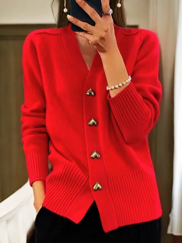 Sorcha Women's Cardigan – Cozy Sophisticated Cardigan with Heart-Shaped Buttons